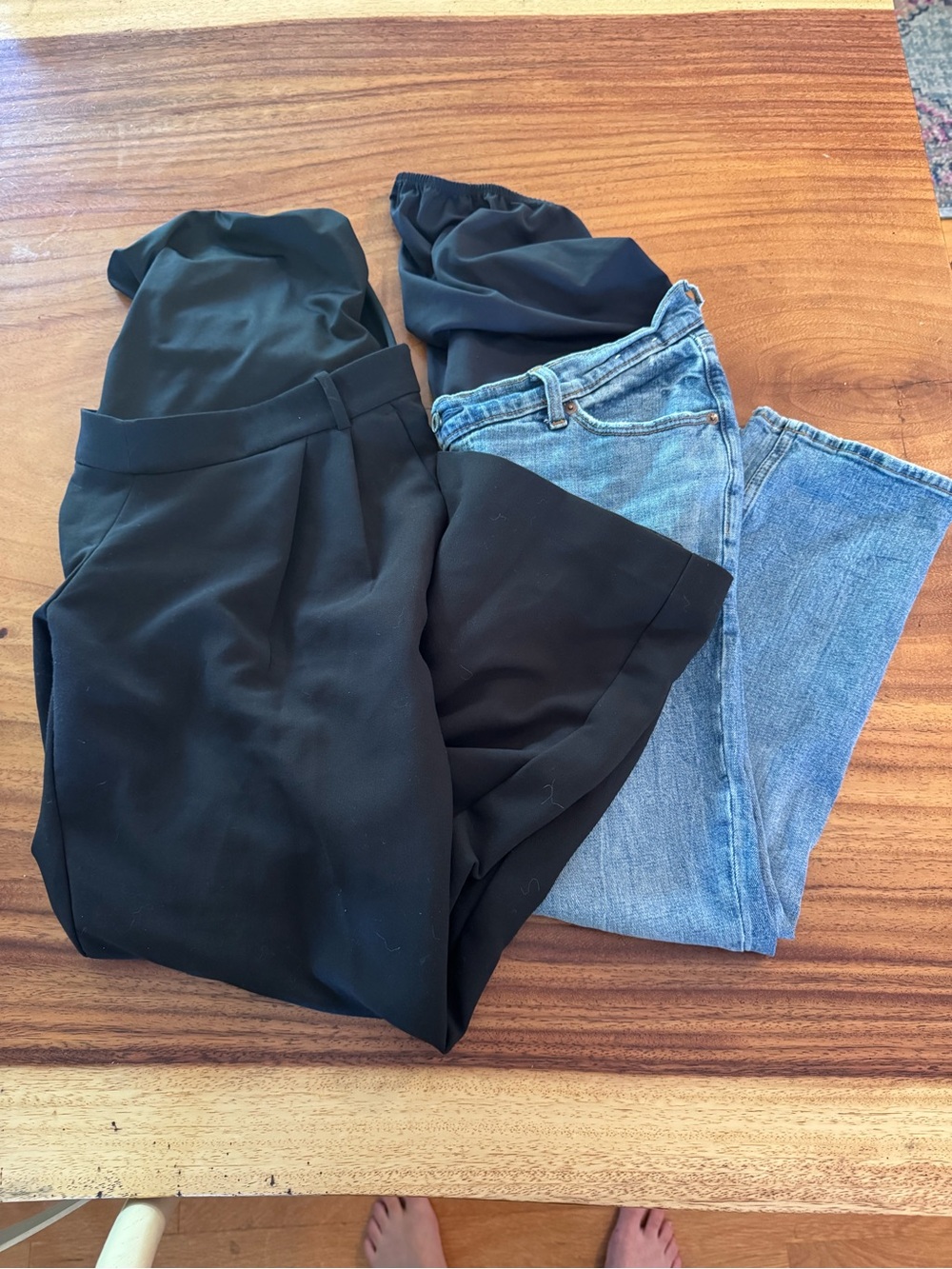 Size 27 Abercrombie & Fitch Maternity Black Ankle Pants & Cropped Jeans Combo
